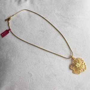 NEW flower necklace 🇨🇦Foxy made in Canada